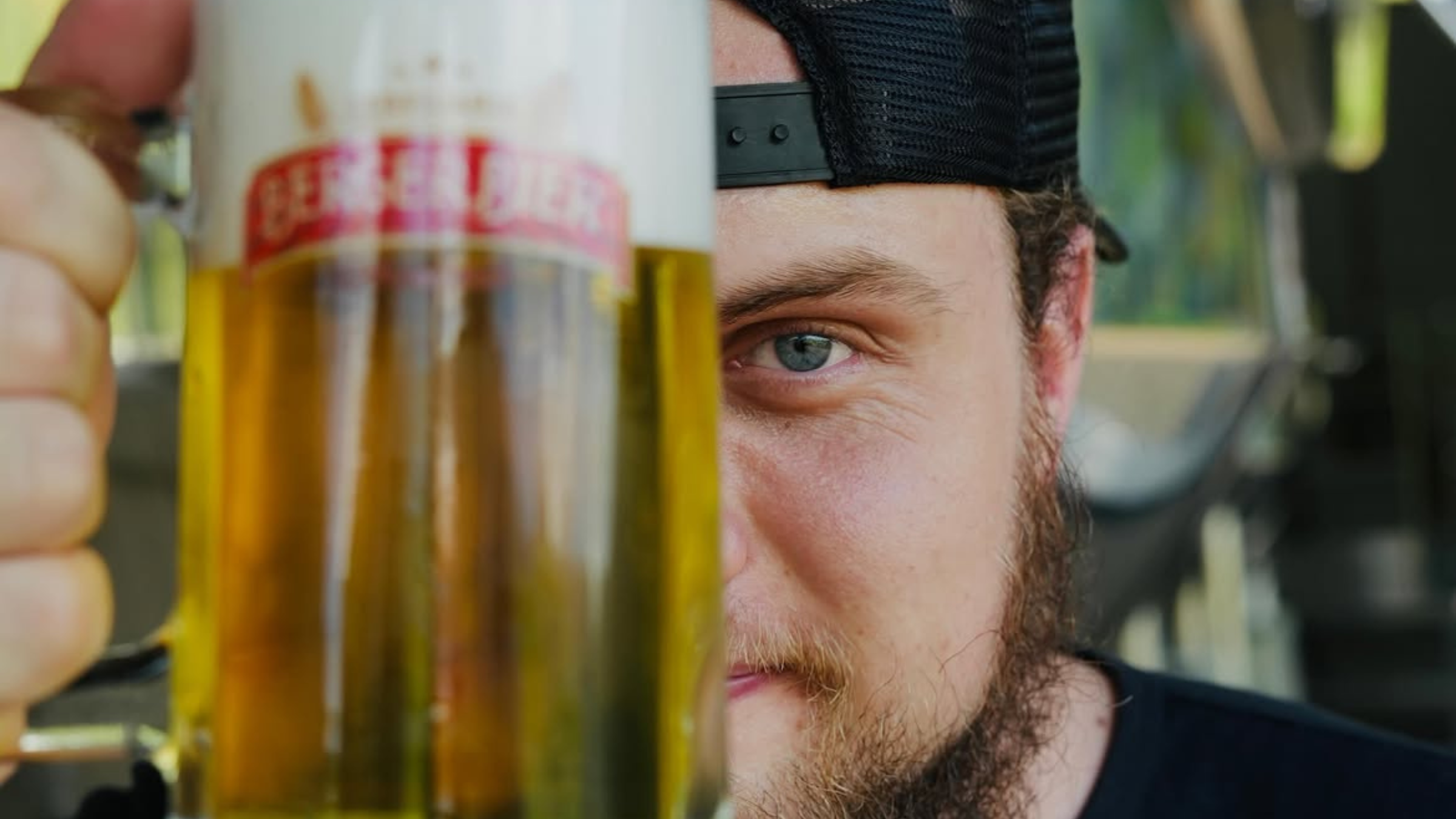 Barris e rótulos Berger Bier na cervejaria